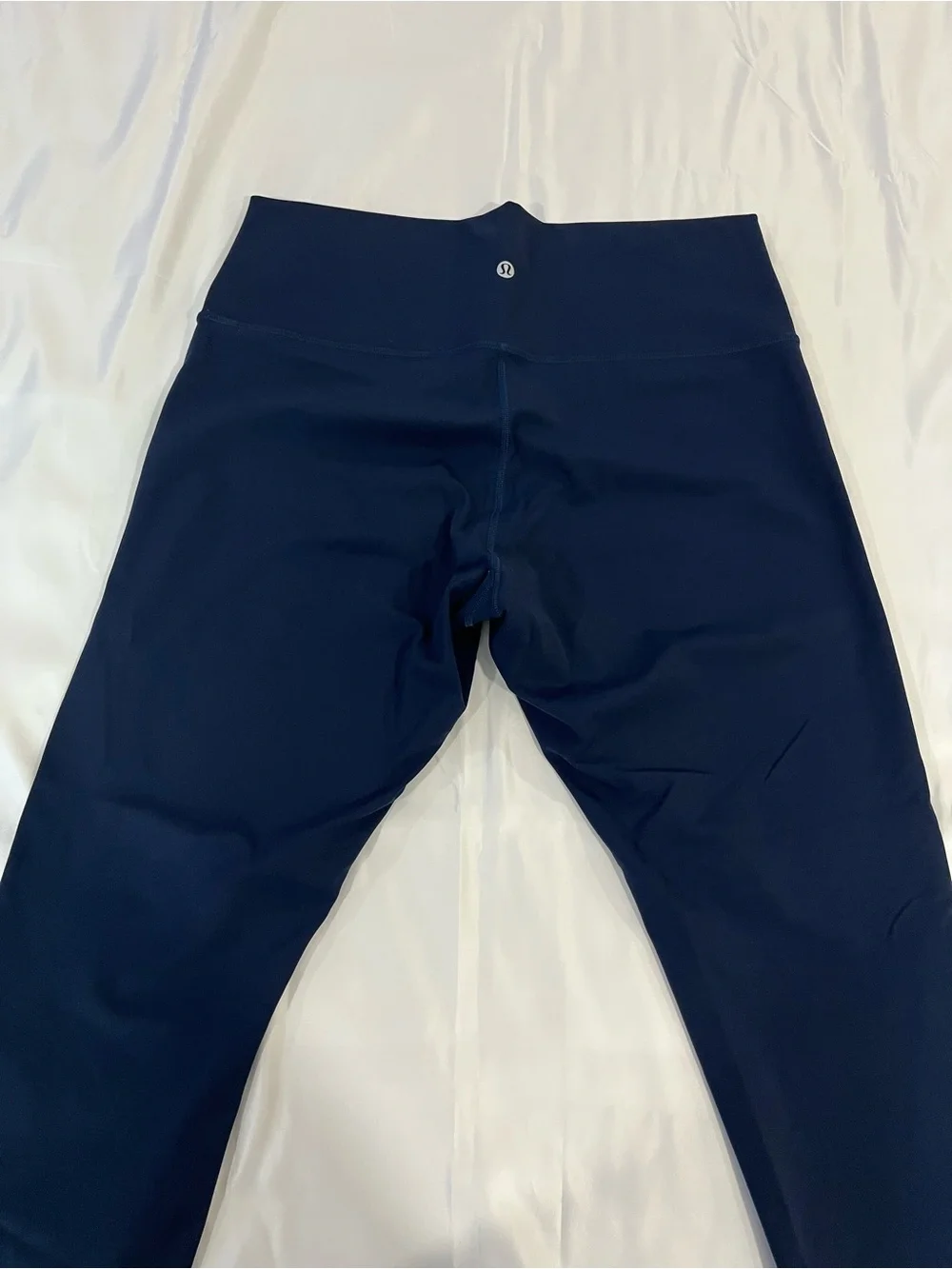 Lululemon Wunder Under Crop Leggings Color: Navy, Size 14